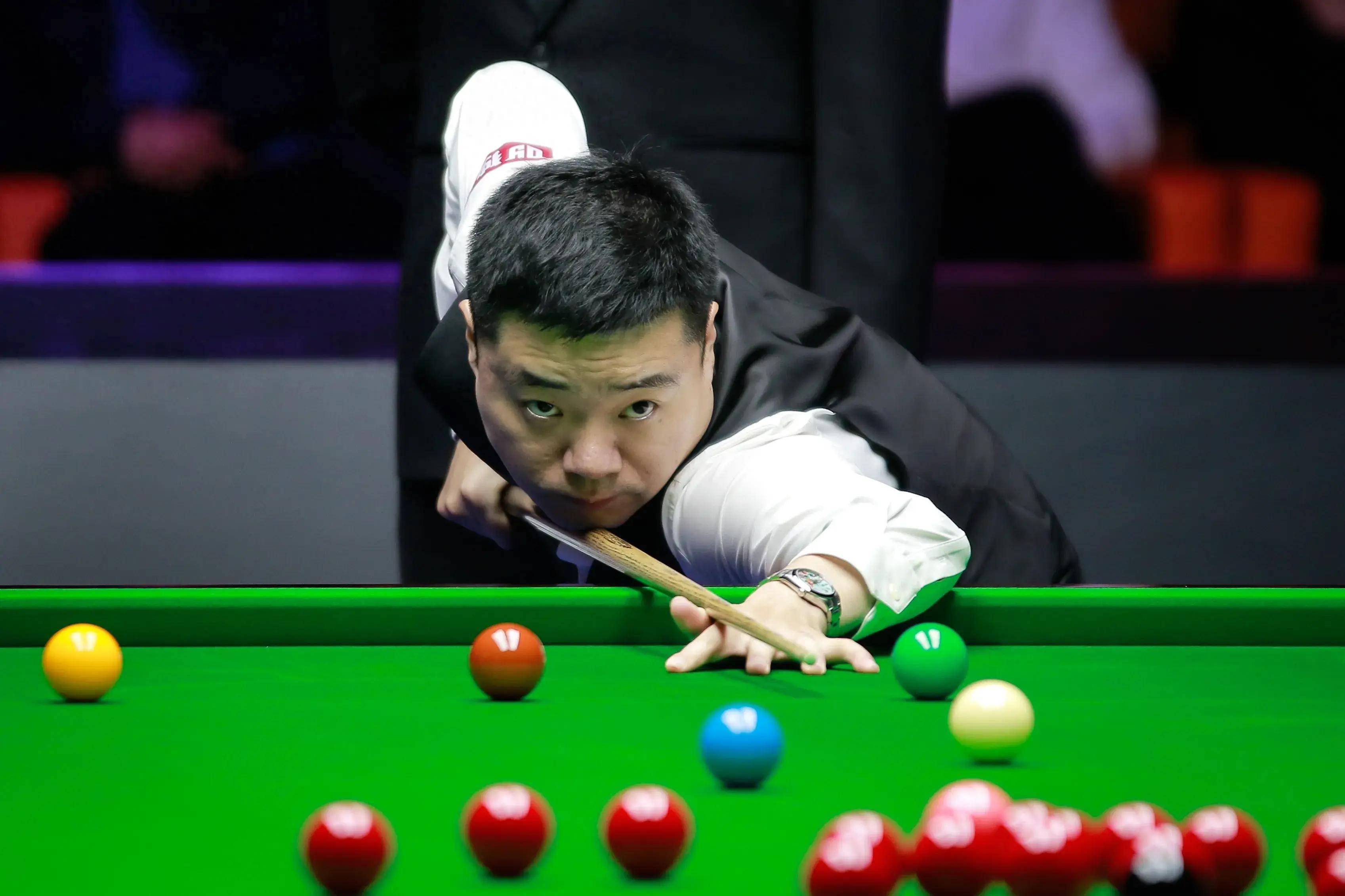 把比赛拉回 把比赛拉回